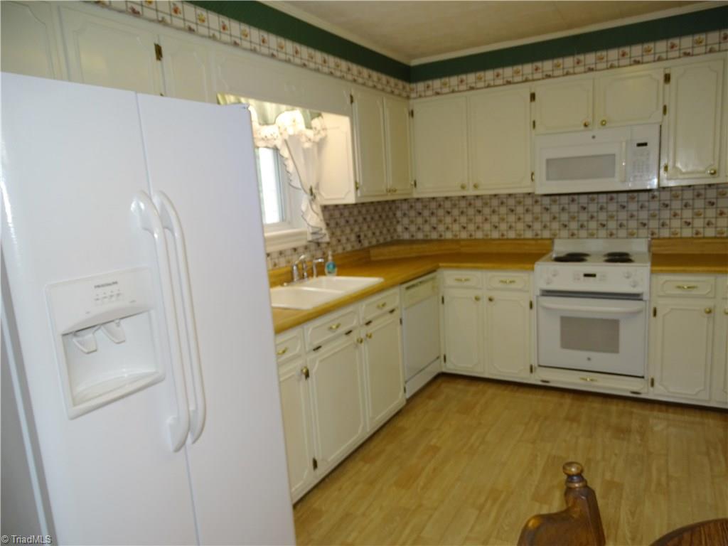 4415 Clodfelter Road Lexington, NC 27295 - Photo 5 of 26 Gallery Image 5