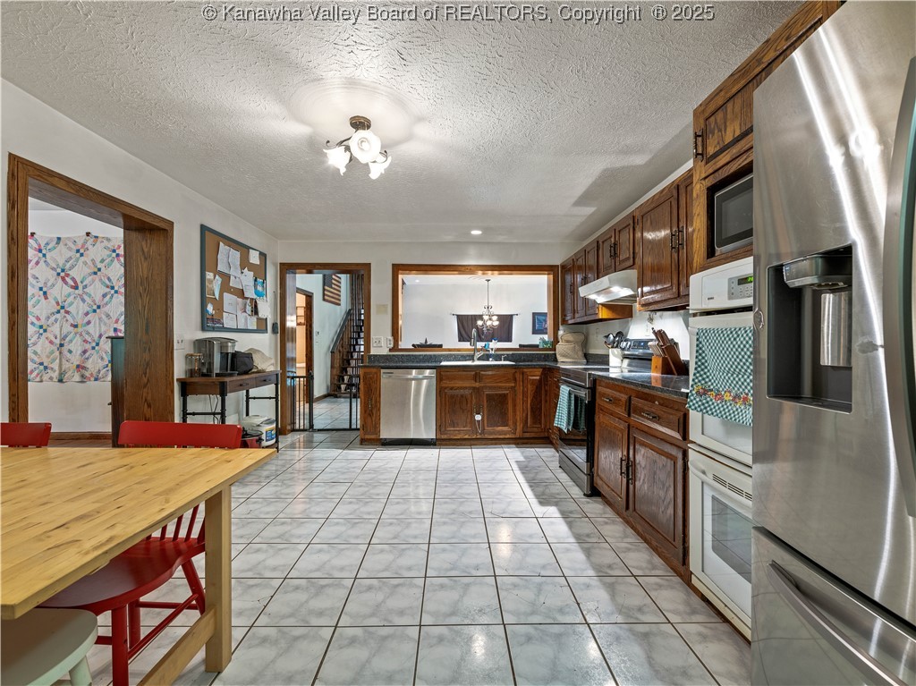 18334 Charleston Road Kenna, WV 25248 - Photo 11 of 45 Gallery Image 11