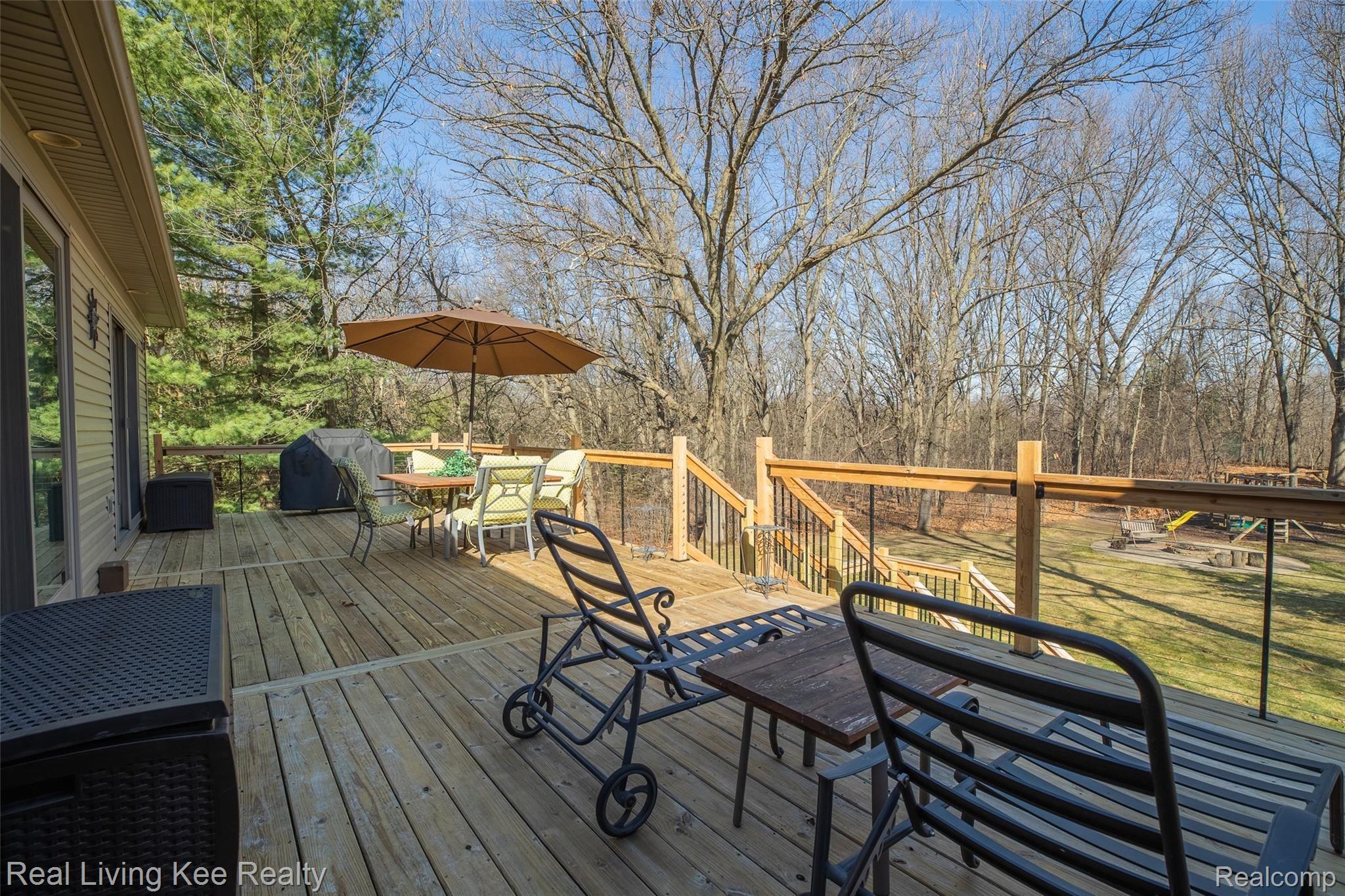 3648 Gregory Road Lake Orion, MI 48359 - Photo 8 of 68 Deck