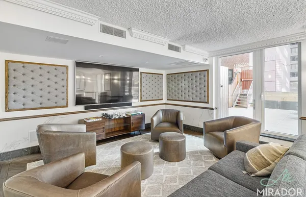 $4,550 | 330 East 39th Street, Unit 10A | Murray Hill