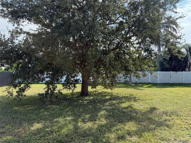 $270,000 | 520 Orchard Park Drive, Clewiston, FL 33440