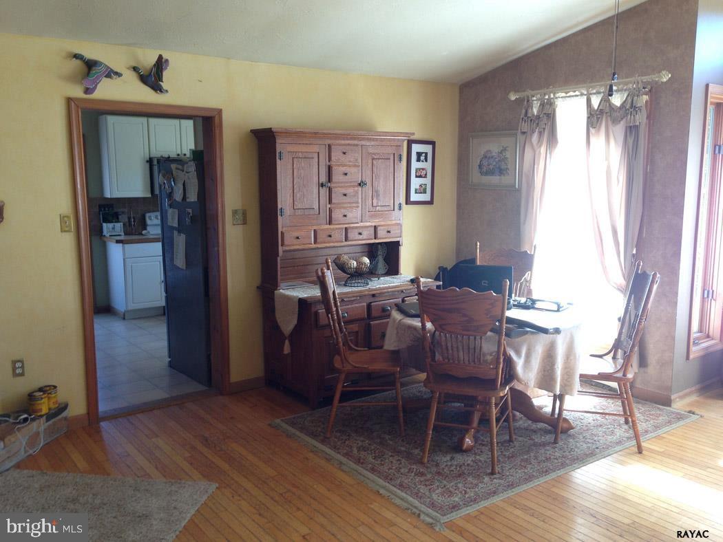 911 Delta Road Red Lion, PA 17356 - Photo 8 of 36