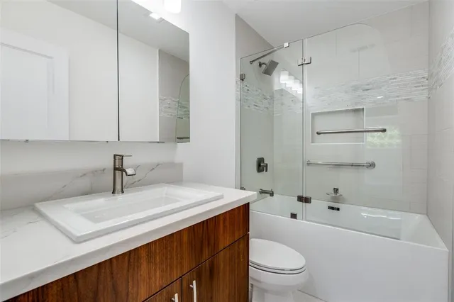 $7,500 | 10543 Pagewood Drive, Dallas, TX 75230