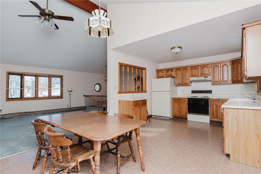 121 Kenyon Road Tiverton, RI 02878 - Photo 15 of 48