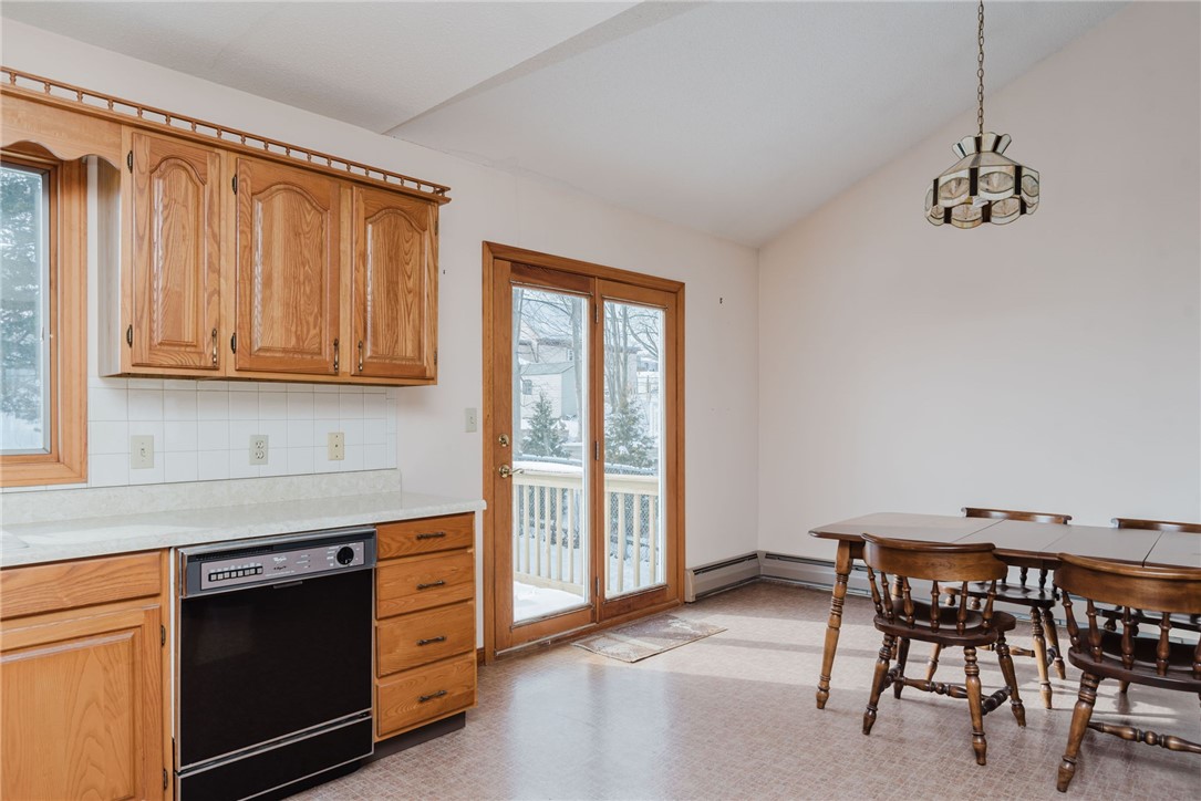 121 Kenyon Road Tiverton, RI 02878 - Photo 17 of 48