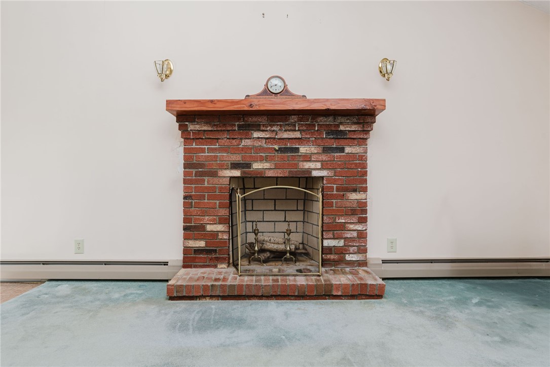 121 Kenyon Road Tiverton, RI 02878 - Photo 19 of 48