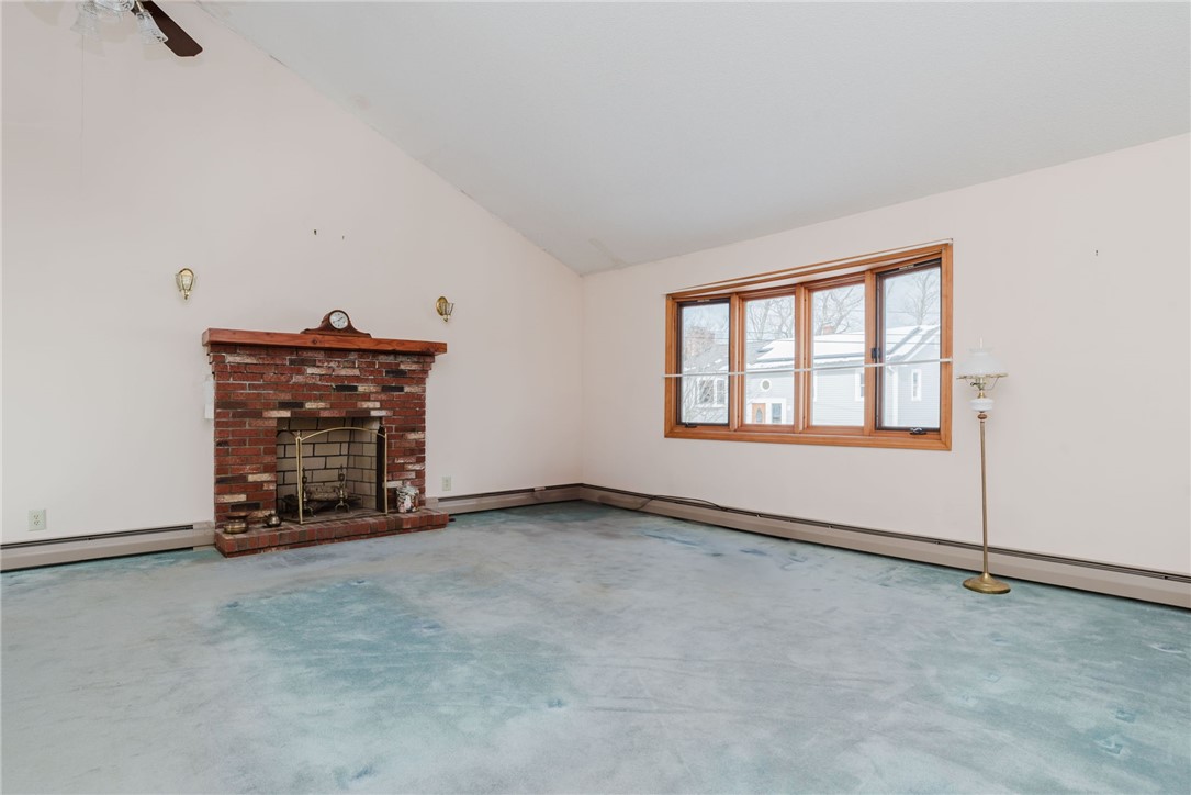 121 Kenyon Road Tiverton, RI 02878 - Photo 20 of 48