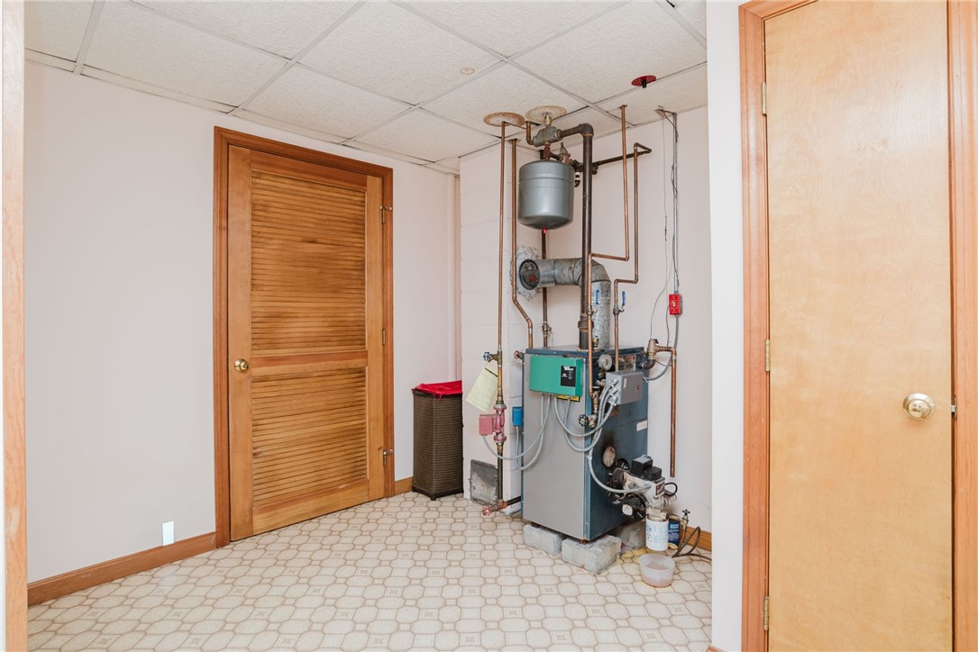 121 Kenyon Road Tiverton, RI 02878 - Photo 42 of 48