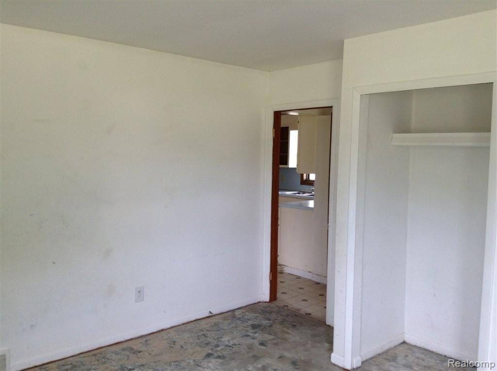 6471 East Pierson Road Flint, MI 48506 - Photo 16 of 27 IMG_2382.JPG