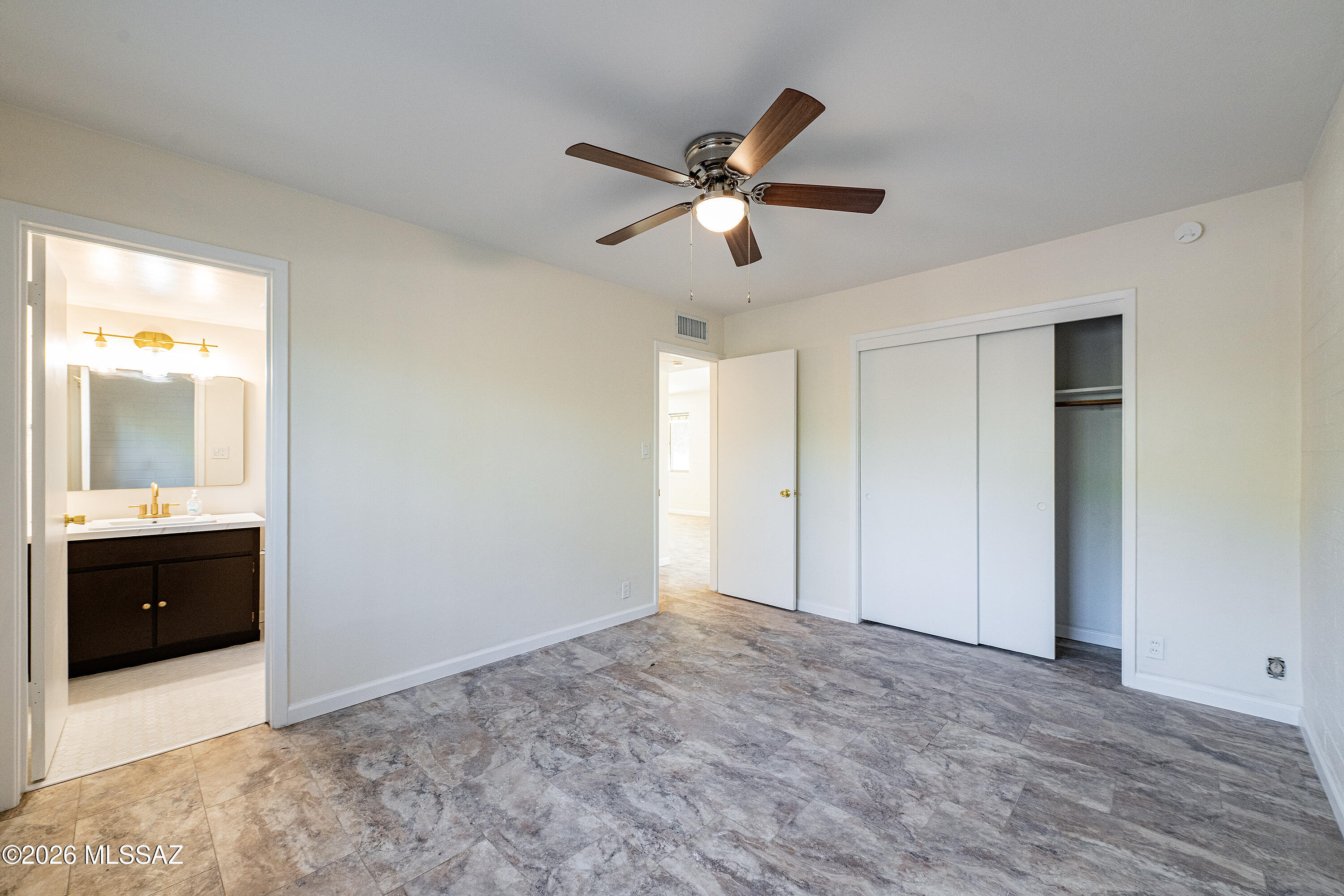 5901 North Oracle Road, Unit 28 Tucson, AZ 85704 - Photo 21 of 30 5901 Oracle 28 (20)