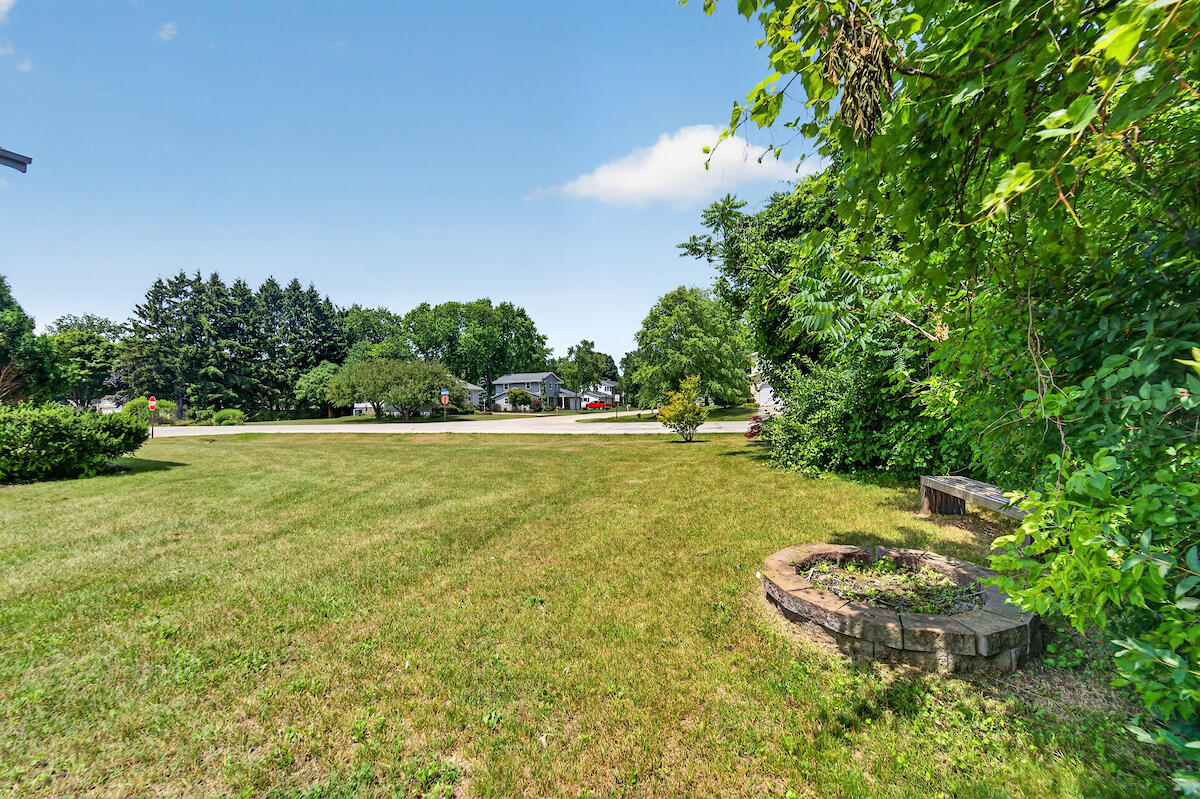 5417 Sandhill Road Caledonia, WI 53402 - Photo 25 of 29 Backyard
