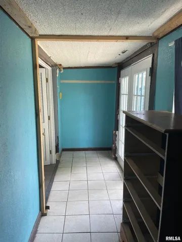 $50,000 | 1005 East Elm Street, West Frankfort, IL 62896