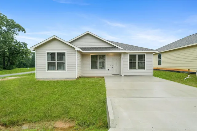 $199,900 | 380 Byrd Drive, Lufkin, TX 75901