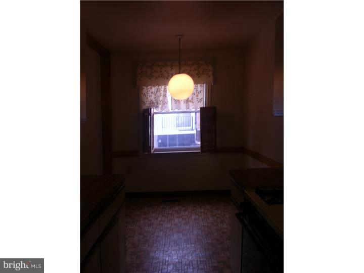 7326 Sherwood Road Philadelphia, PA 19151 - Photo 3 of 15 Kitchen