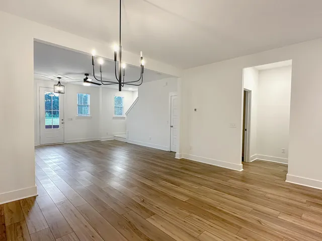 $2,300 | 250 Symphony Avenue, Summerville, SC 29486