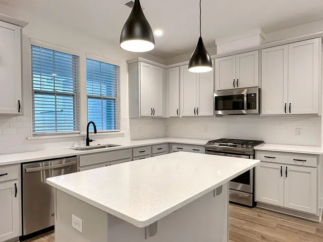 $2,300 | 250 Symphony Avenue, Summerville, SC 29486