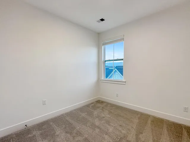 $2,300 | 250 Symphony Avenue, Summerville, SC 29486