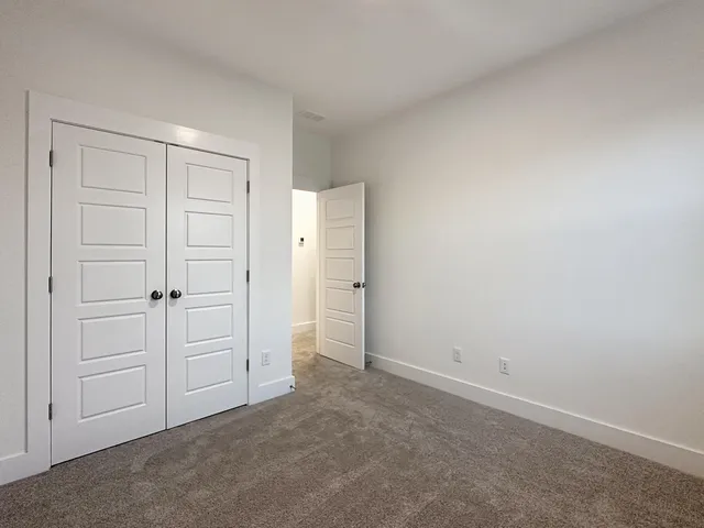 $2,300 | 250 Symphony Avenue, Summerville, SC 29486