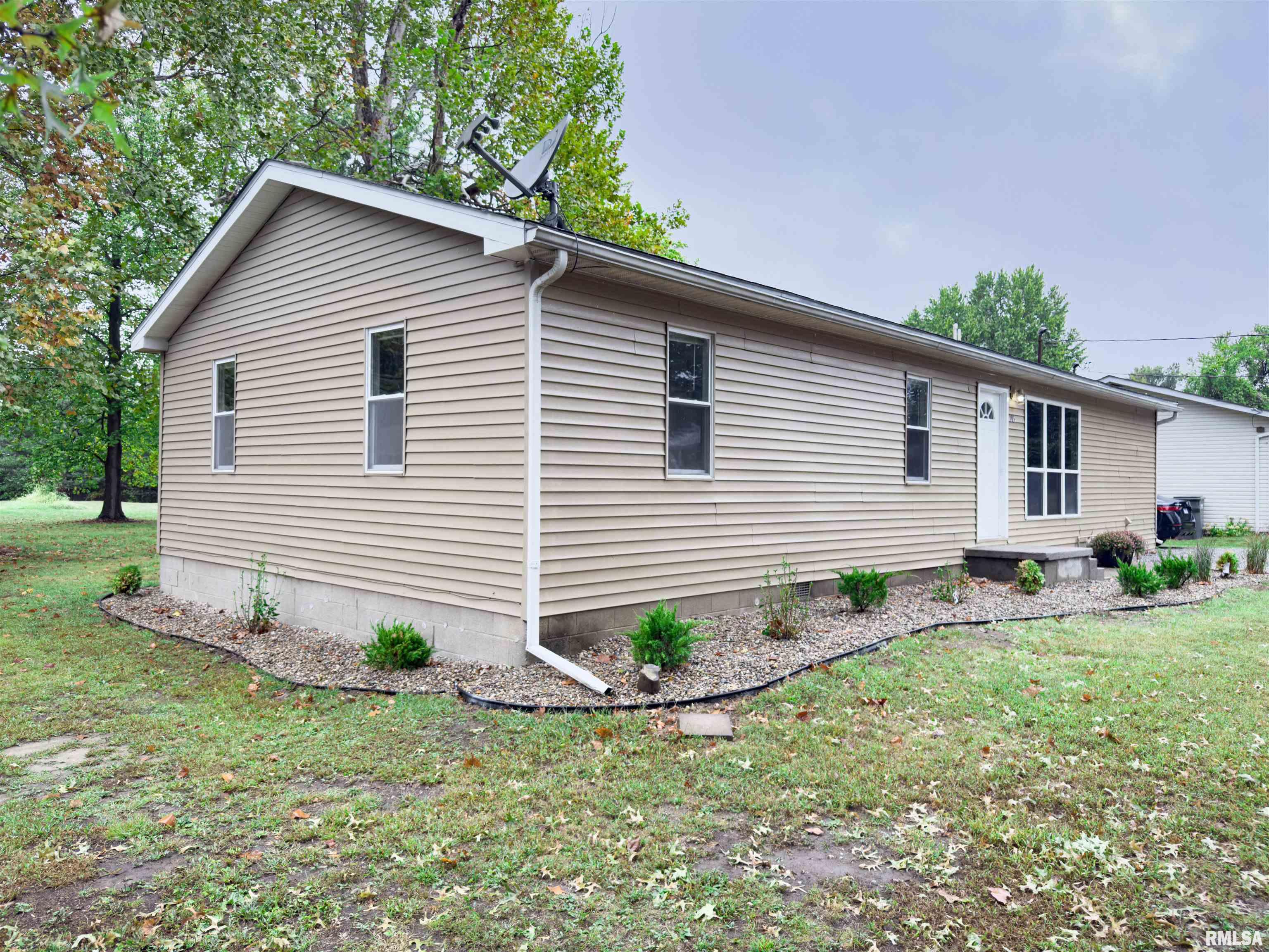 203 Maple Street Energy, IL 62933 - Photo 1 of 64 Gallery Image 1