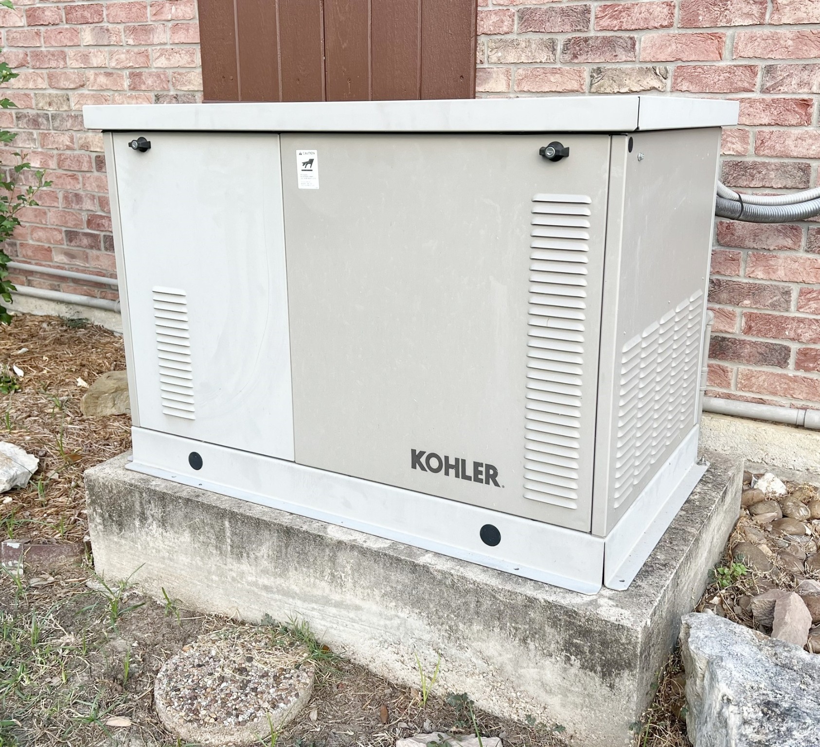 814 Sunset Trail Angleton, TX 77515 - Photo 21 of 26 a view of a door and a window