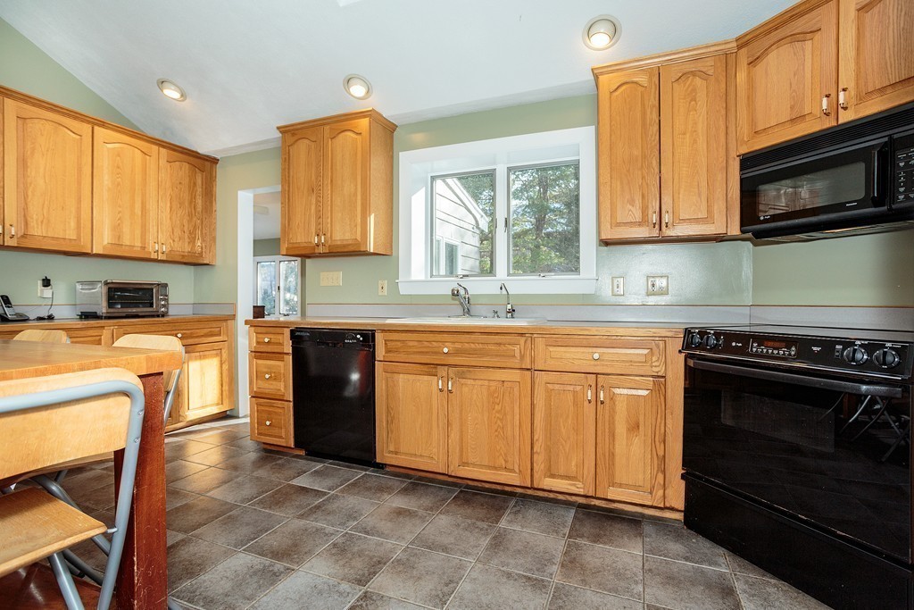 14 Lantern Lane Arlington, MA 02474 - Photo 12 of 30