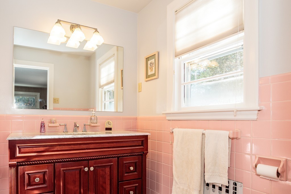 14 Lantern Lane Arlington, MA 02474 - Photo 15 of 30