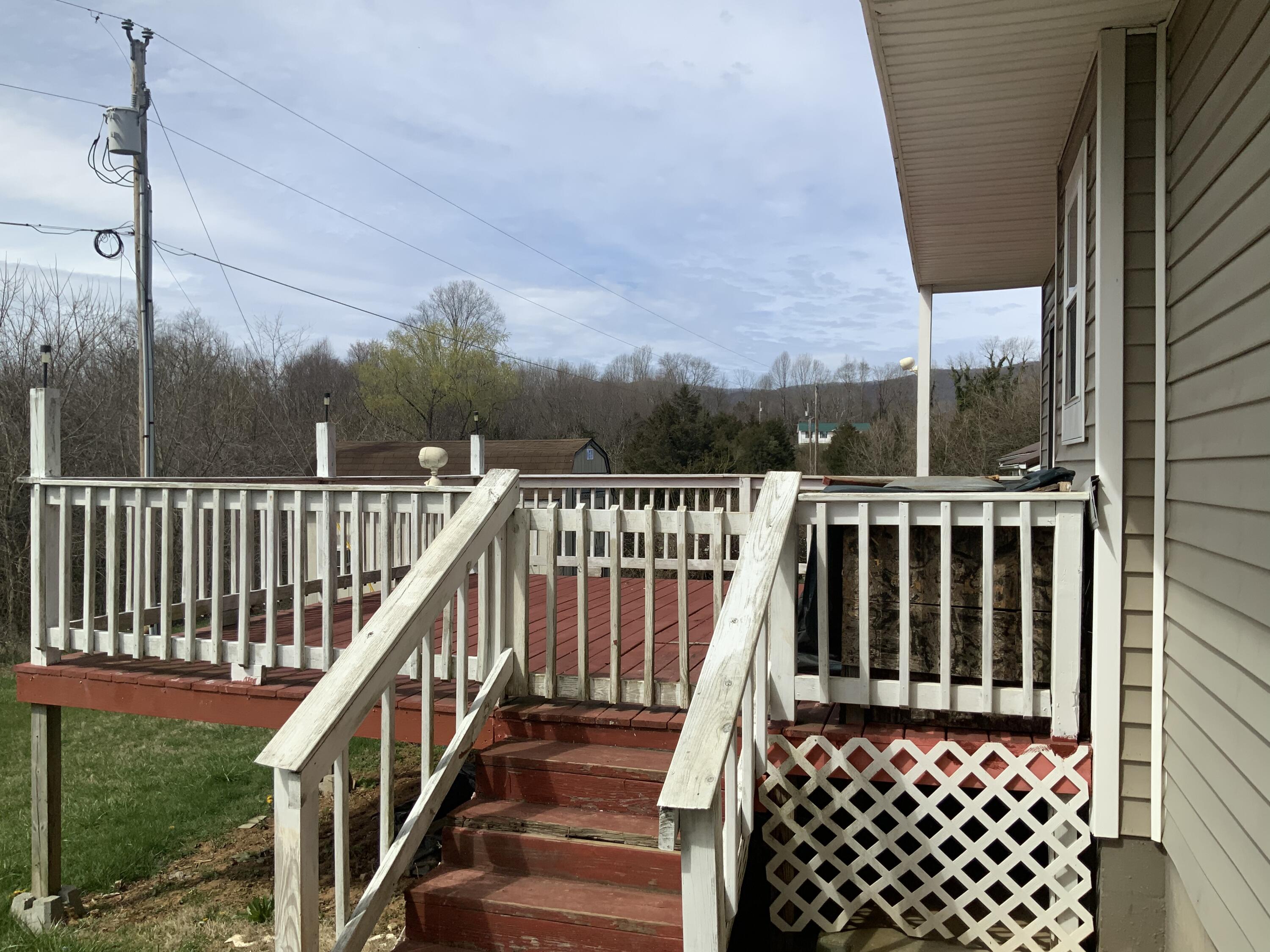 301 Oak Lane Road Dryden, VA 24243 - Photo 18 of 21 6DCF5653-F6BF-4A88-BC64-11C0D0C58FF4