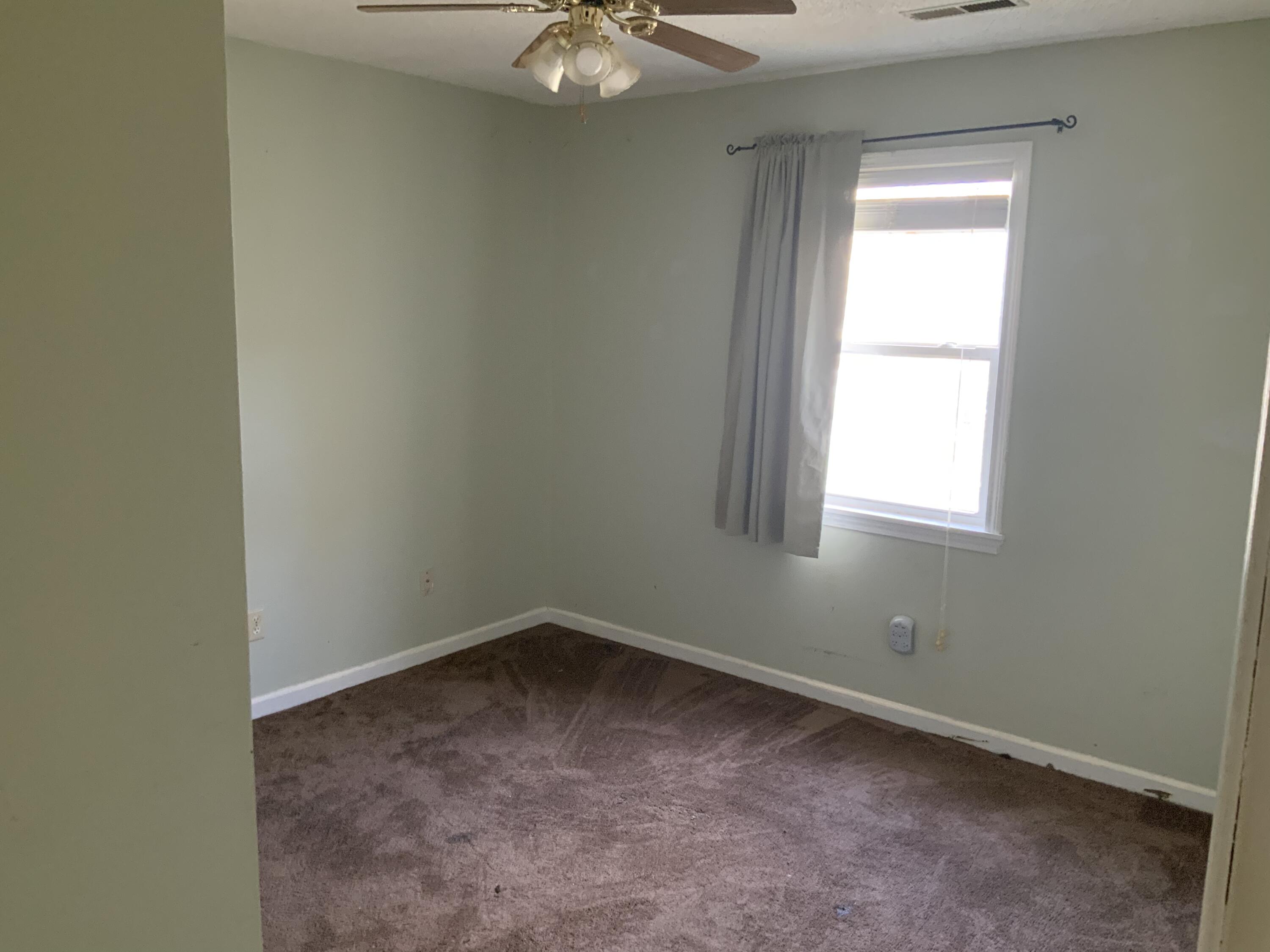 301 Oak Lane Road Dryden, VA 24243 - Photo 19 of 21 CD865879-7187-40C5-8355-50F6915CD7F3
