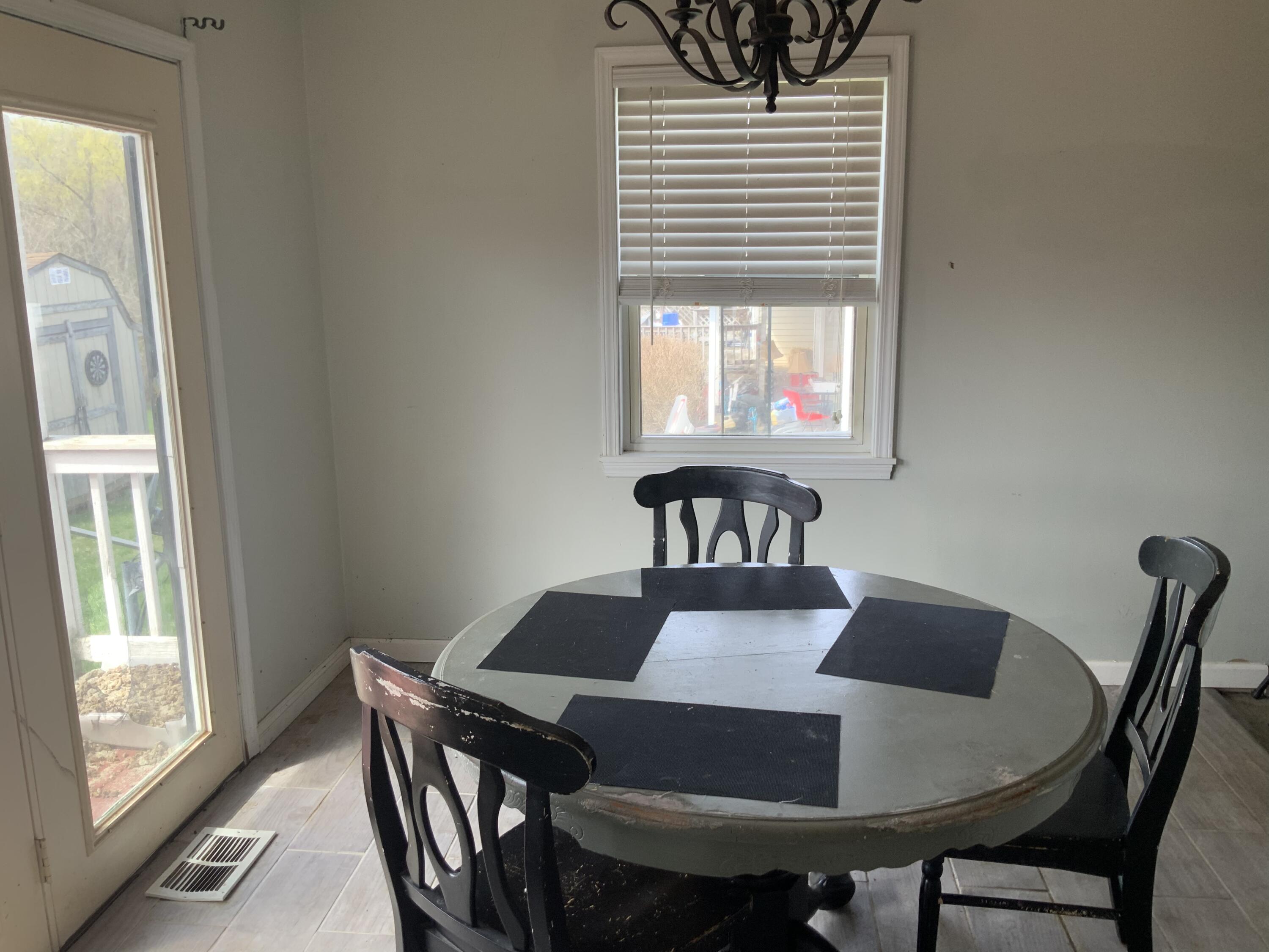 301 Oak Lane Road Dryden, VA 24243 - Photo 9 of 21 58A554CD-E85A-4789-9468-09F4755950A4
