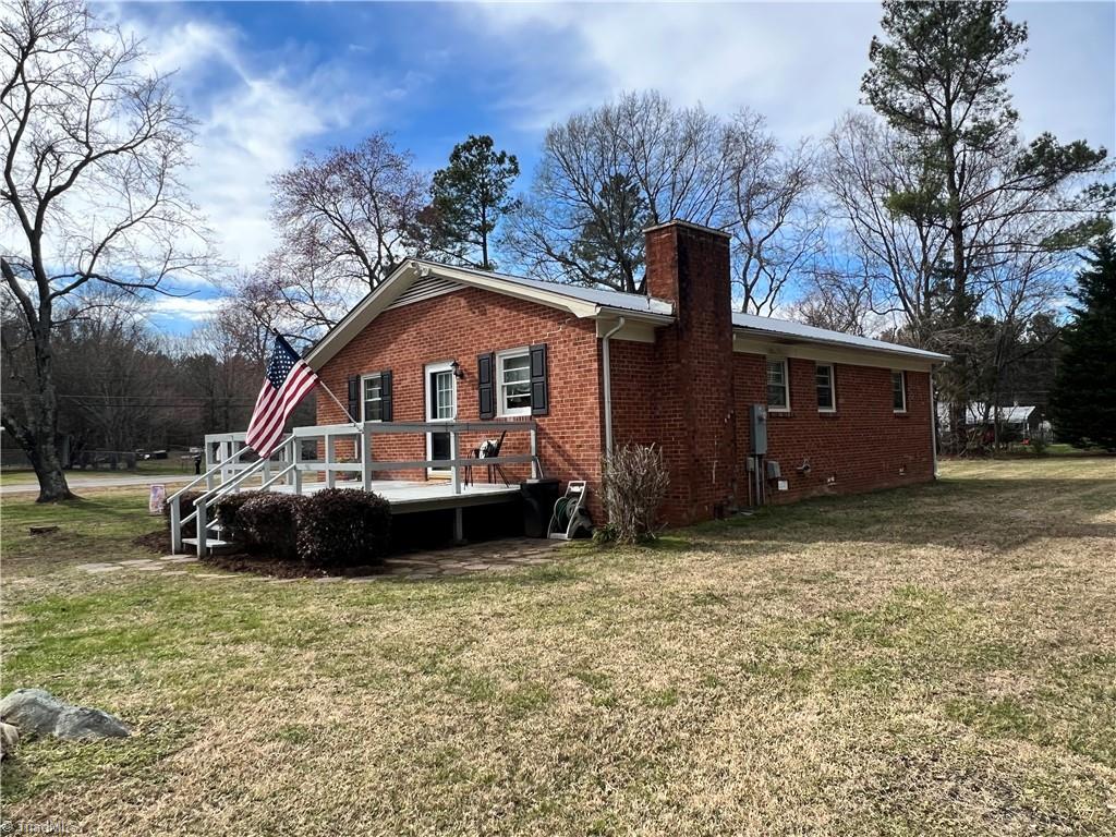 163 Lacy Hepler Road Thomasville, NC 27360 - Photo 7 of 30 Gallery Image 7