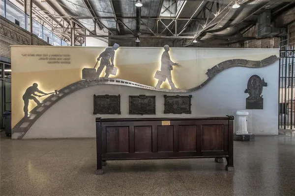 $1,975 | 201 West Lancaster Avenue, Unit 119, Fort Worth, TX 76102