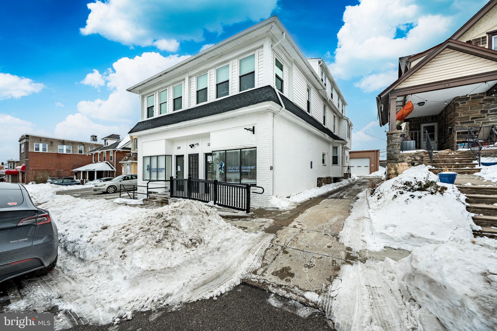 a view of a white house