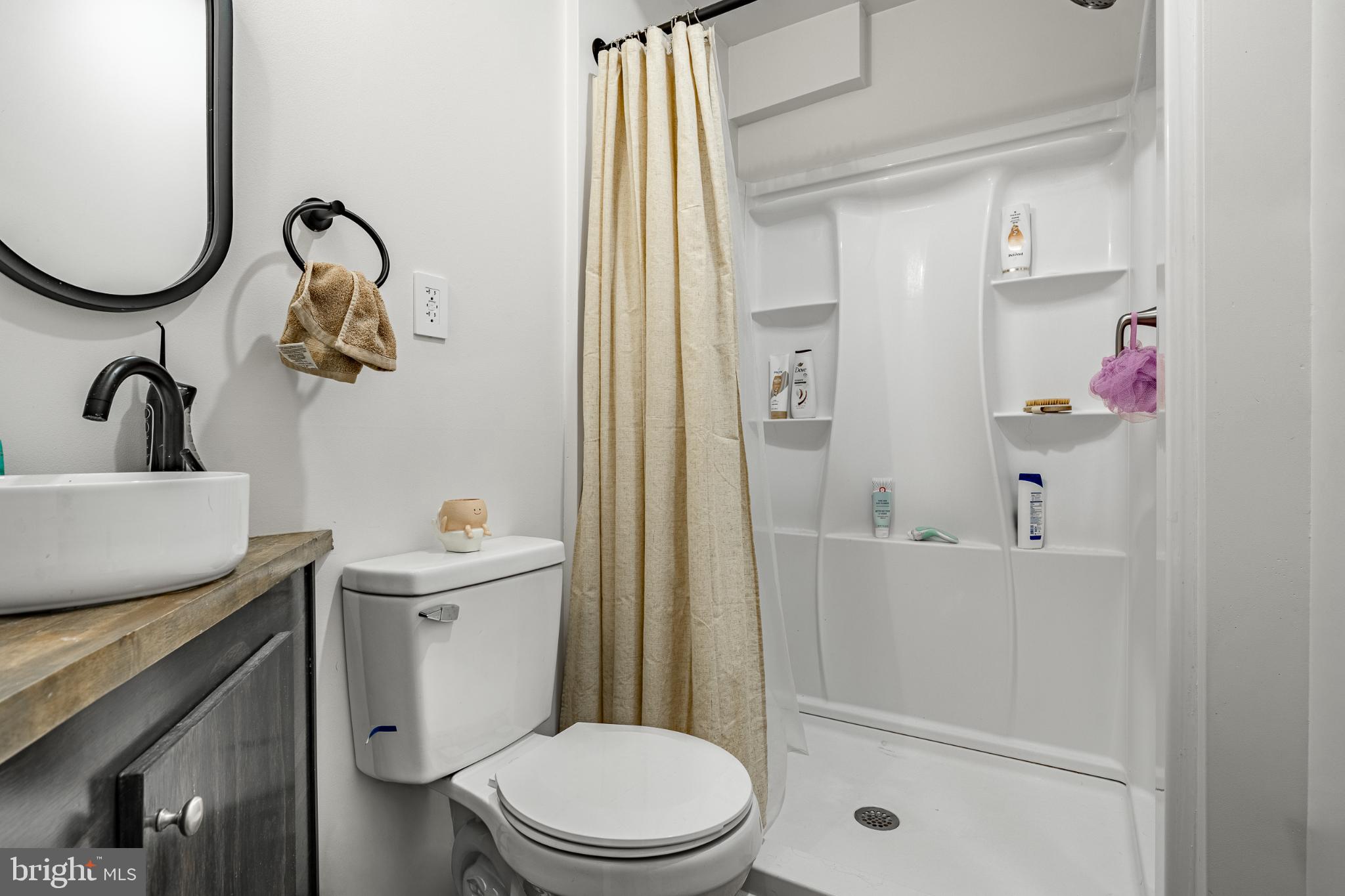 324-326 Darby Road, Unit 1R Havertown, PA 19083 - Photo 11 of 17 Modern bathroom with sleek fixtures.