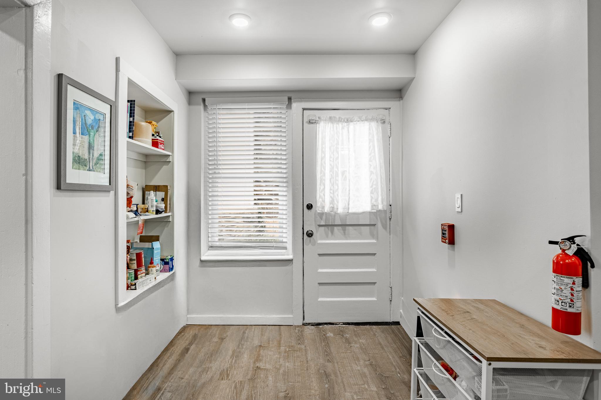 324-326 Darby Road, Unit 1R Havertown, PA 19083 - Photo 14 of 17 Welcoming entryway with natural light.