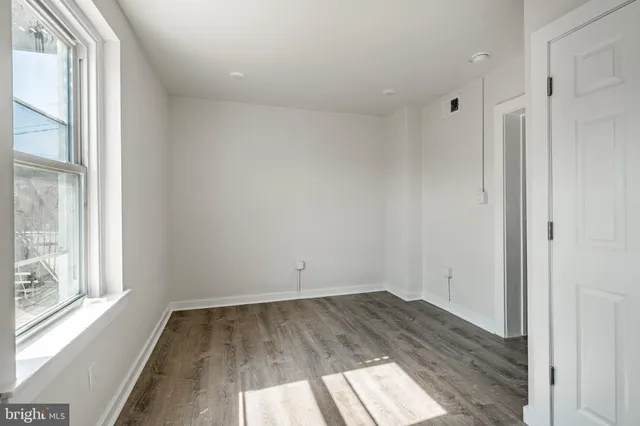 $1,600 | 324-326 Darby Road, Unit 1R, Havertown, PA 19083