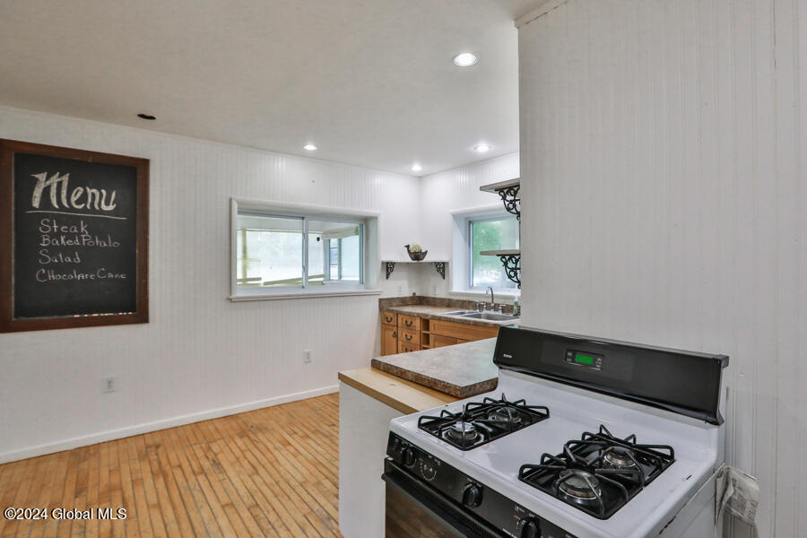 1377 Rte 9W Bethlehem, NY 12158 - Photo 16 of 34 1377-9W-26