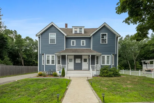 $3,000 | 43 Sherman Street, Unit 2, Foxboro, MA 02035