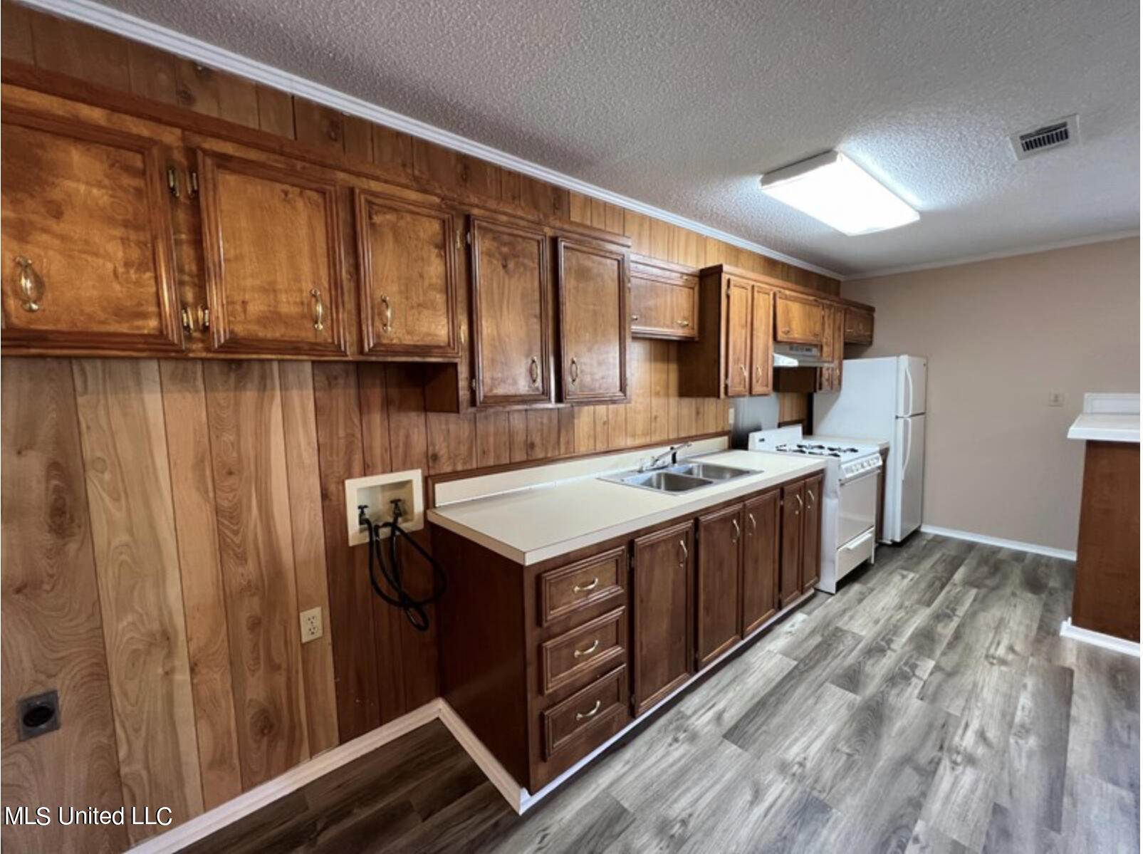 715 Central Street Belzoni, MS 39038 - Photo 9 of 9 IMG_0304