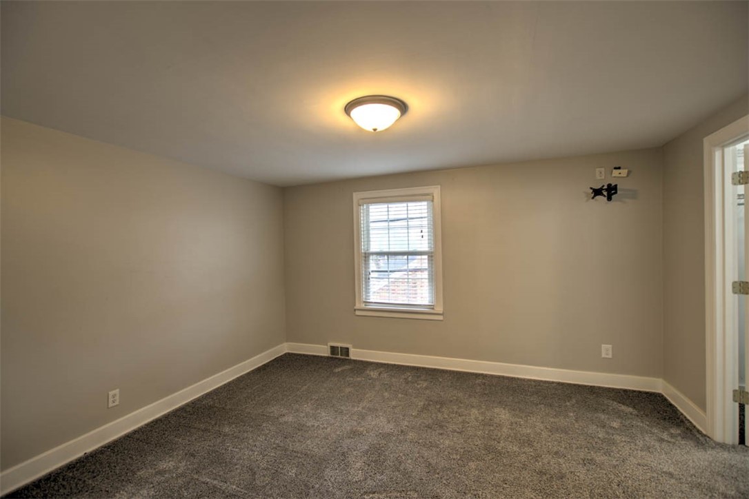 405 South Linden Avenue Decatur, IL 62522 - Photo 18 of 32 Gallery Image 18