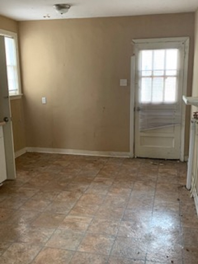 1303 Marlin Road Memphis, TN 38116 - Photo 4 of 13 Gallery Image 4