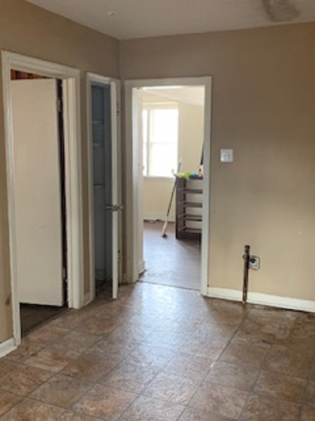 1303 Marlin Road Memphis, TN 38116 - Photo 6 of 13 Gallery Image 6