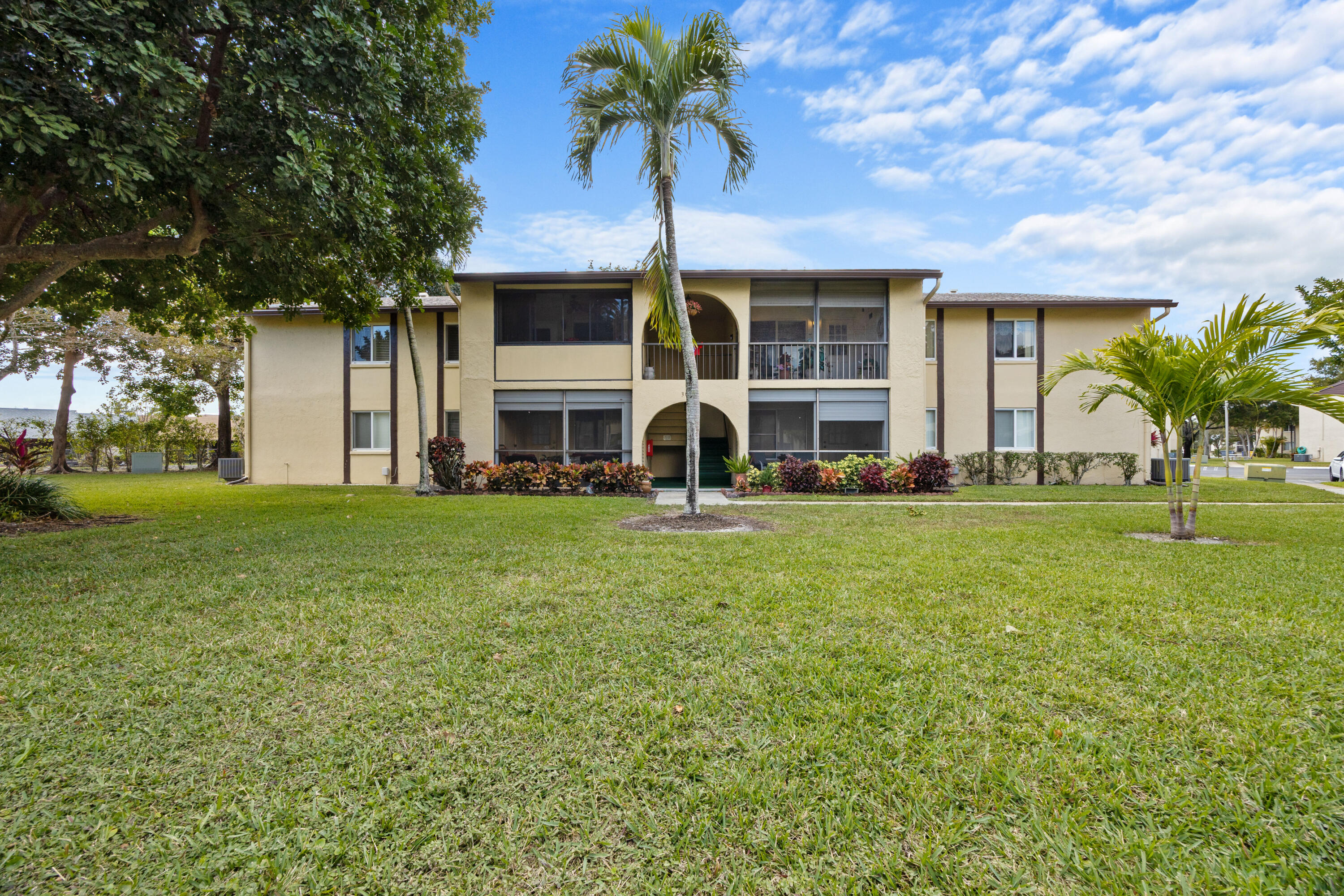 306 Pine Ridge Circle, Unit B2 Greenacres, FL 33463 - Photo 1 of 15 Front