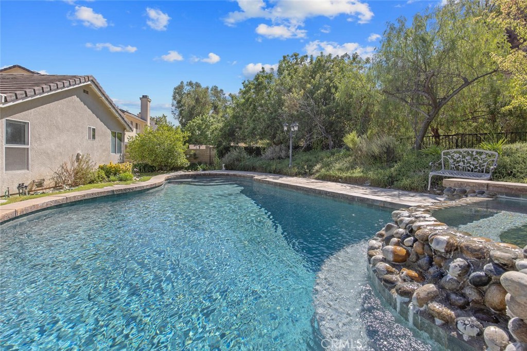 27619-27619 Ron Ridge Drive Saugus, CA 91350 - Photo 33 of 37 a view of outdoor space and yard