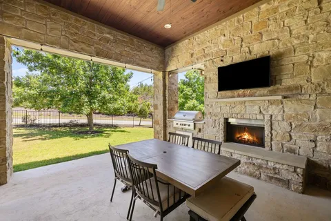 $1,149,000 | 105 Aruba Court, Lakeway, TX 78734