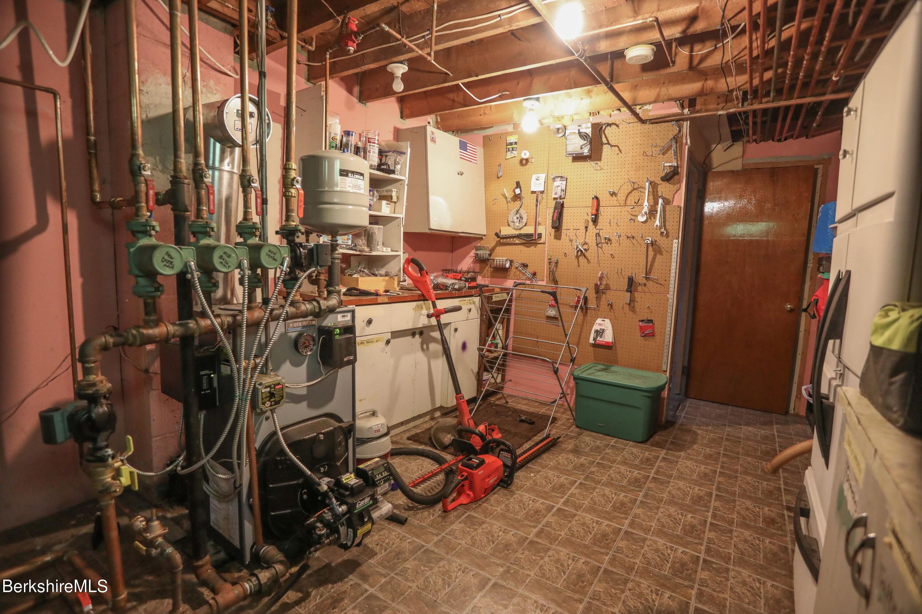 792 Middle Road Clarksburg, MA 01247 - Photo 31 of 40 a view of a room with gym equipment
