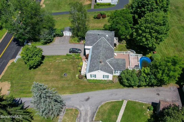 $425,000 | 792 Middle Road, Clarksburg, MA 01247