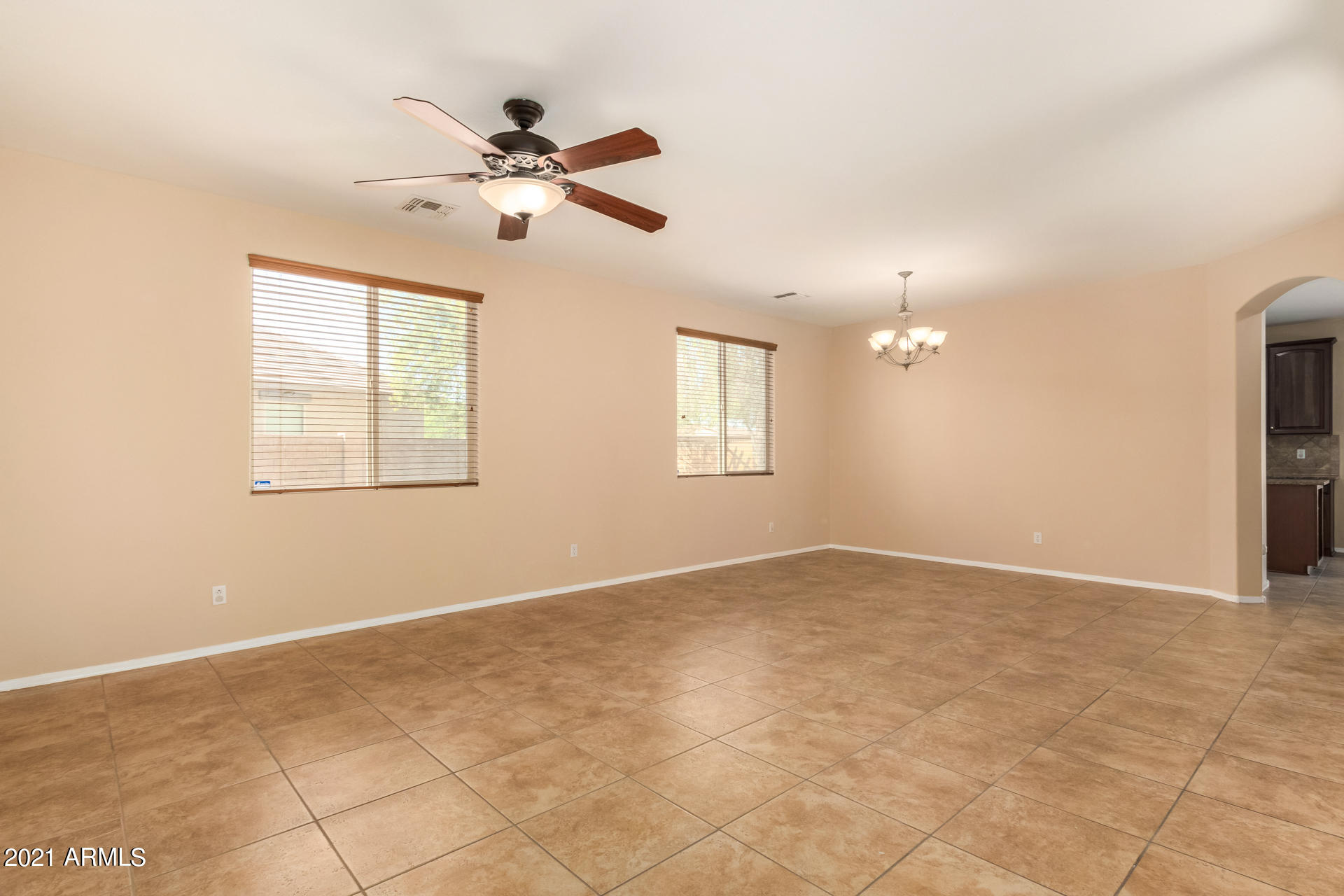 19398 North Lariat Road Maricopa, AZ 85138 - Photo 4 of 29 0009-Lariat 9