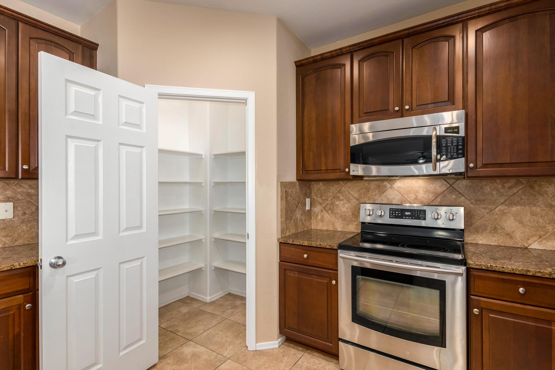 19398 North Lariat Road Maricopa, AZ 85138 - Photo 8 of 29 0015-Lariat 15