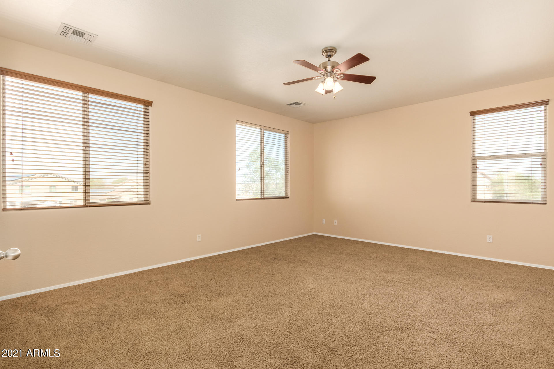 19398 North Lariat Road Maricopa, AZ 85138 - Photo 10 of 29 0019-Lariat 19