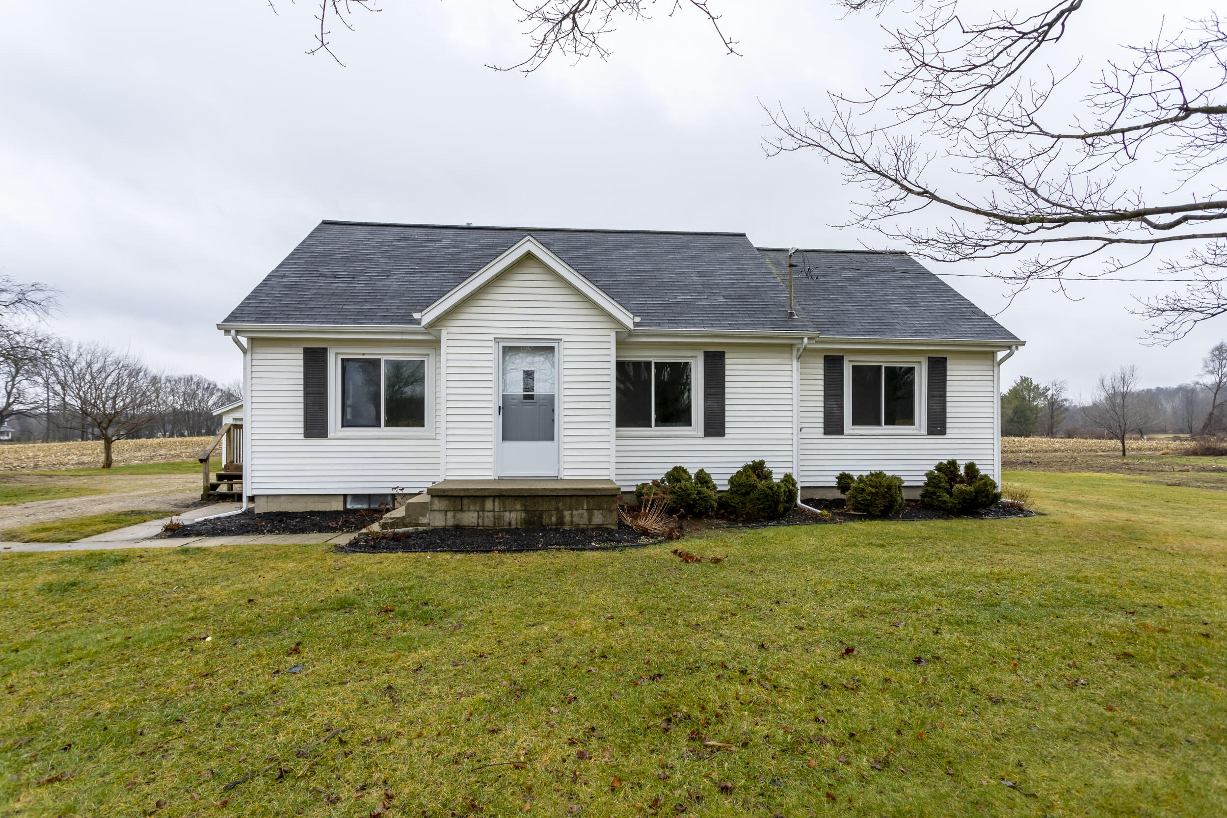 9111 Parmalee Road Middleville, MI 49333 - Photo 3 of 39 9111 Parmalee - 3